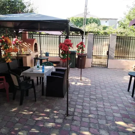 Lamy Homestay *